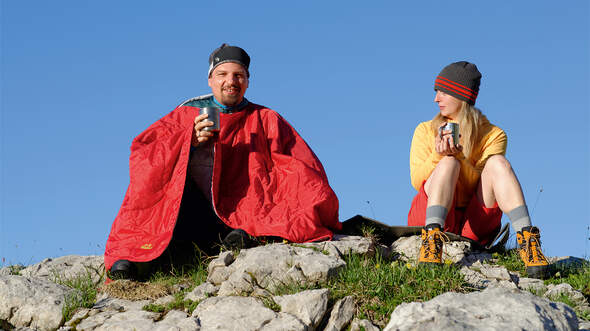 OD-0914-Tested-on-Tour-J-Wolskin-Poncho-Guard (jpg)
