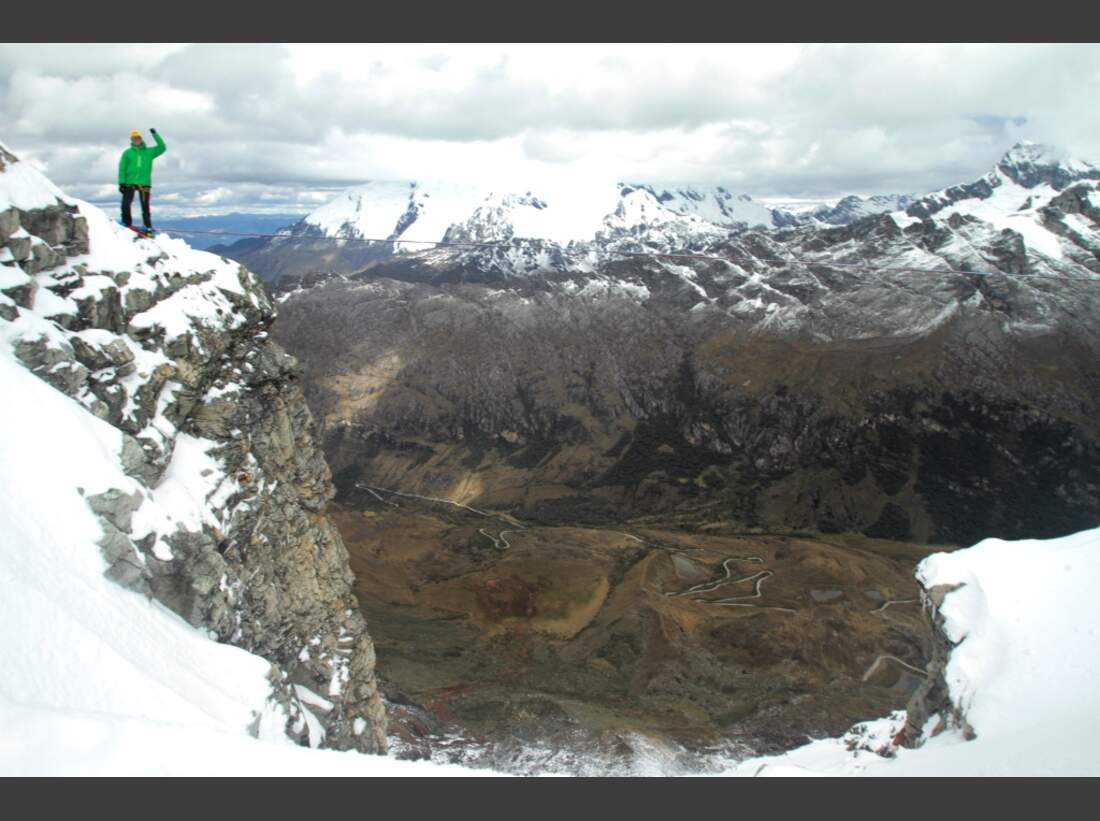 Slackline-Höhenweltrekord in Peru 12